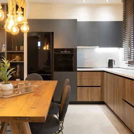 Olive Boutique Larissa